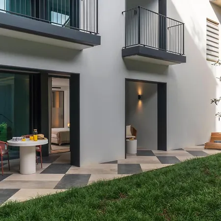 Luxury Garden At Savoy Insular *