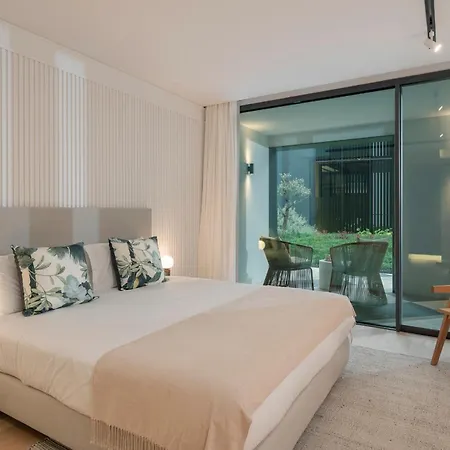 Luxury Garden At Savoy Insular *