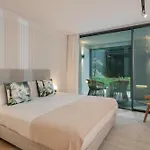 Luxury Garden At Savoy Insular *