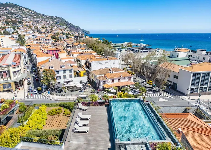 Luxury Garden At Savoy Insular Appartamento