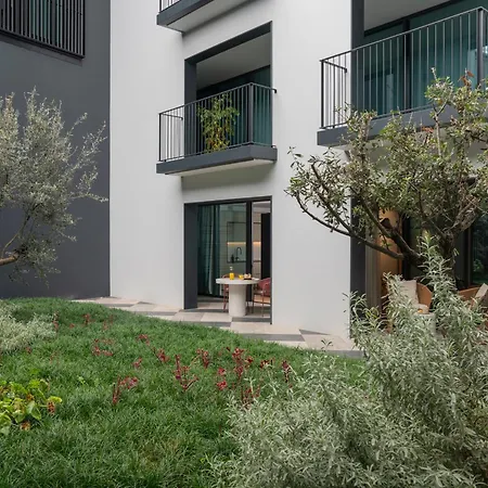 Apartament Luxury Garden At Savoy Insular